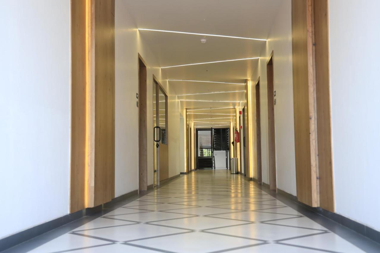 Krown Palace Resort Сілвасса Екстер'єр фото