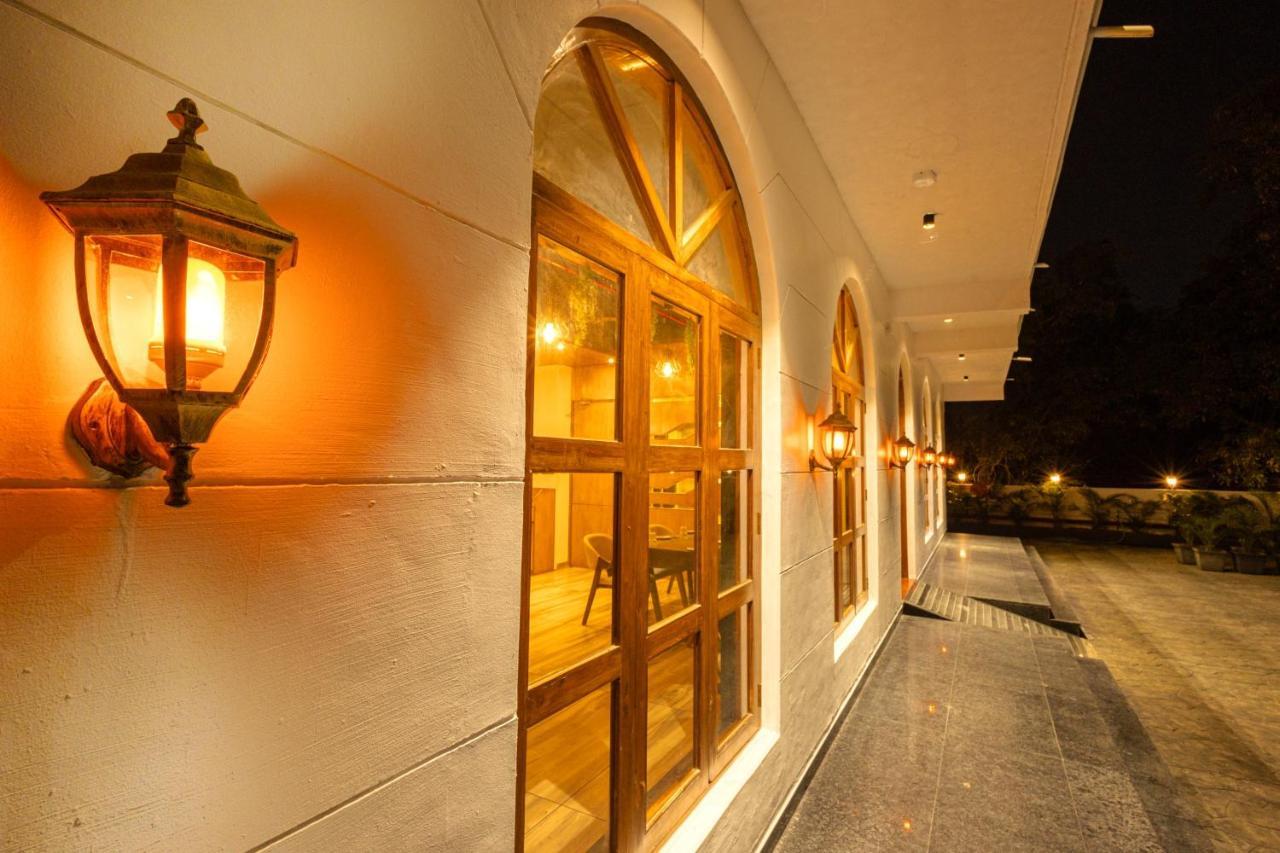 Krown Palace Resort Сілвасса Екстер'єр фото